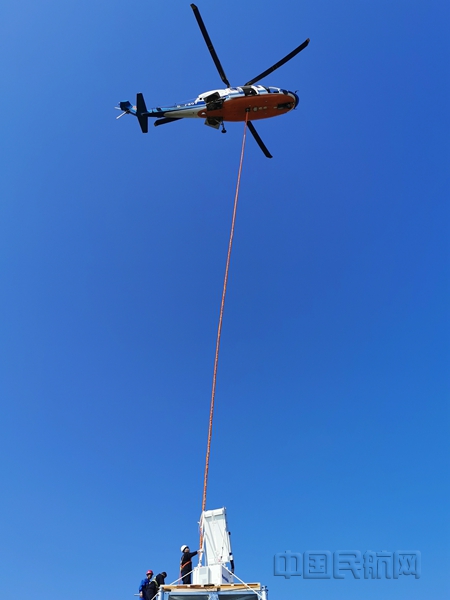 2019年12月中旬深圳气象台吊挂作业_副本.jpg 2019年12月中旬深圳气象台吊挂作业_副本.jpg